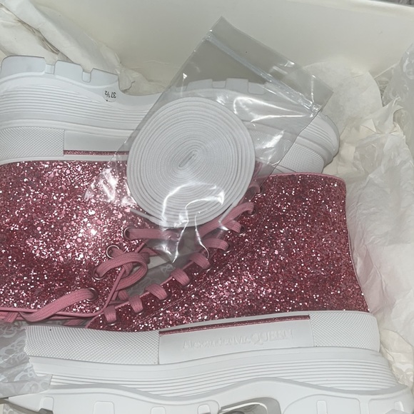 pink alexander mcqueens boots size 37 never worn comes with box and dust bag - Picture 7 of 12